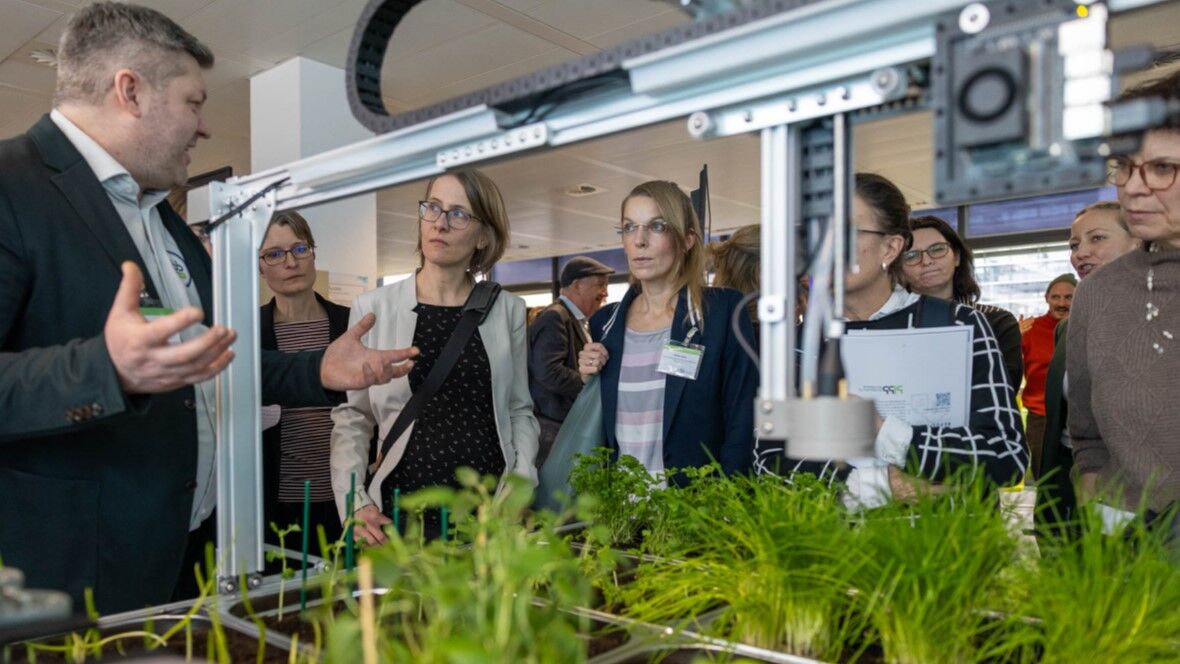 Stand auf der KI-Erlebniswelt von MINTkitchen