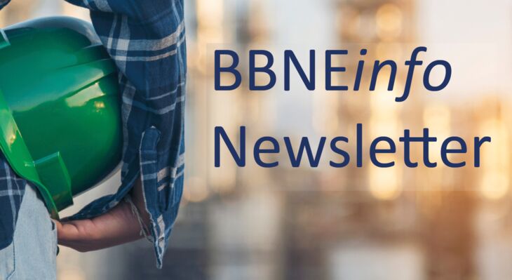 Links Helm im Arm, rechts BBNE Newsletter Schrift