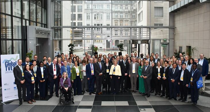 Gruppenfoto der Teilnehmer:innen des Global TVET Forums