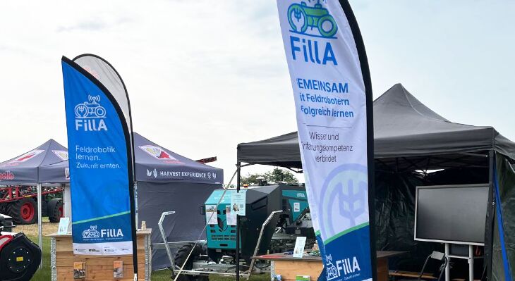 Beachflags des INex-&Uuml;BA-Projekts FillA