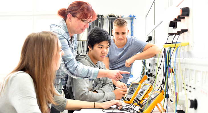 BIBB / Betriebliche Ausbildung