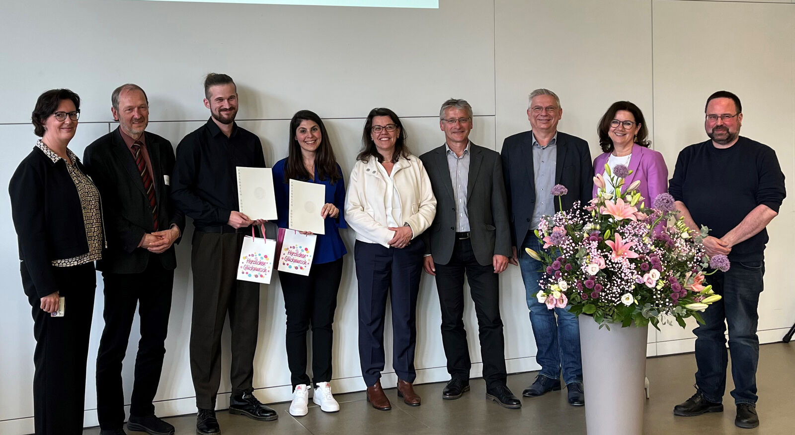 Gruuppenfoto mit den Preisträgern/-innen und dem AG-BFN-Vorstand